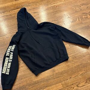 Saint Pablo Wolves General Admission Kanye Black, L, Gildan